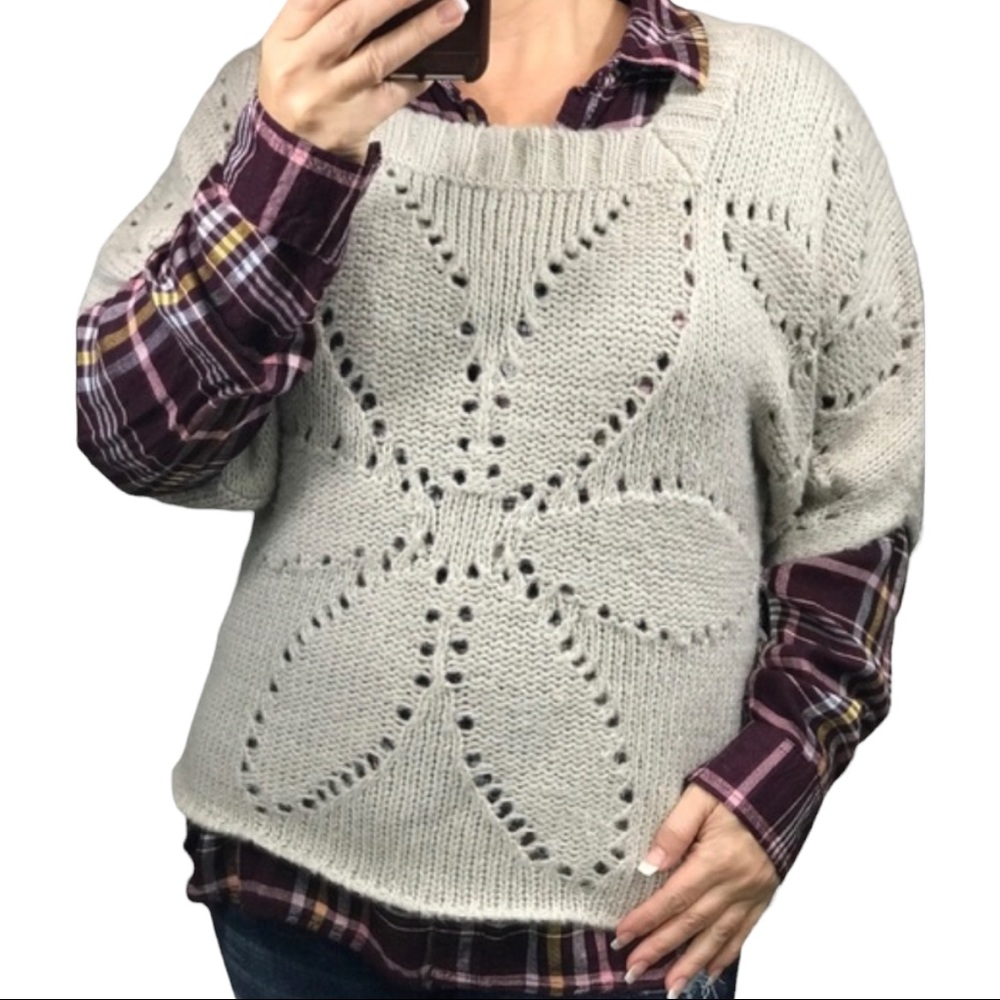 Apostrophe Short sleeve tan sweater